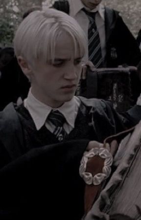 𝐥𝐮𝐬𝐭 ➴ drarry by noticemepotter