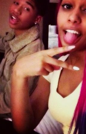 very strong naked lady from Hunter bahja and prodigy dating