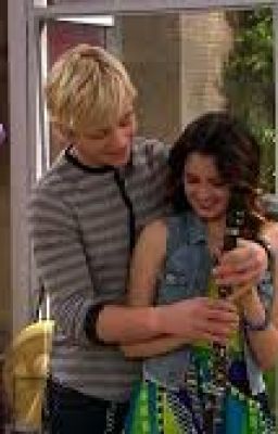 Austin ally Laura marano Love